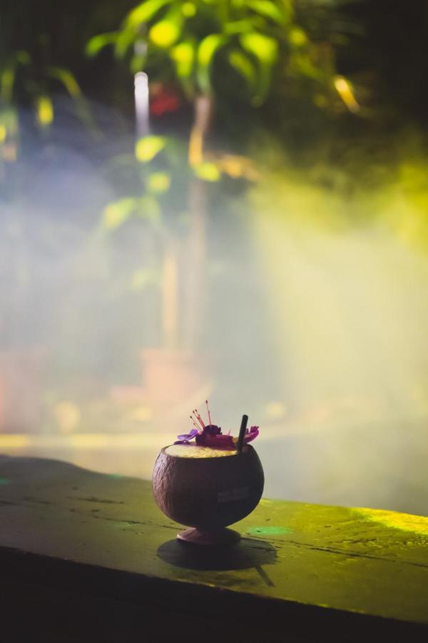 Snekolend Hotel โรกีนีซ นัด ยีเซอโร ภายนอก รูปภาพ